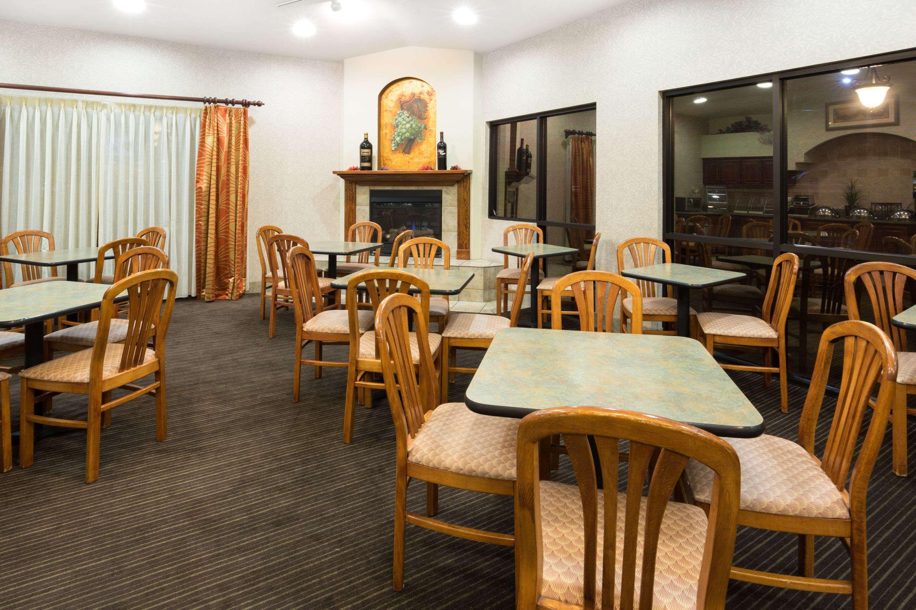 Hawthorn Suites By Wyndham Napa Valley Εξωτερικό φωτογραφία