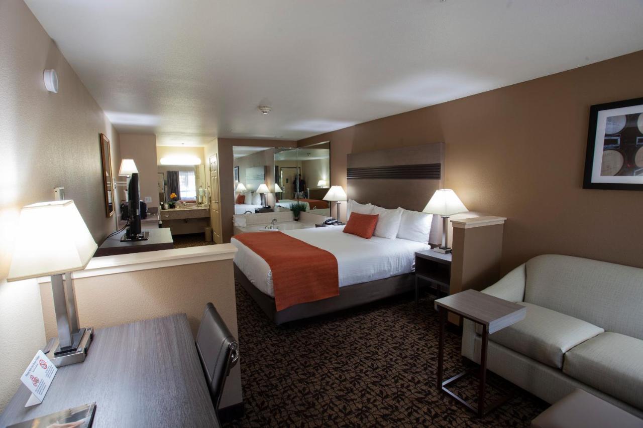 Hawthorn Suites By Wyndham Napa Valley Εξωτερικό φωτογραφία